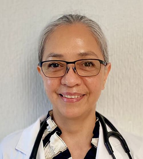 Dr. Abigail Arreola, Tracy Veterinarian